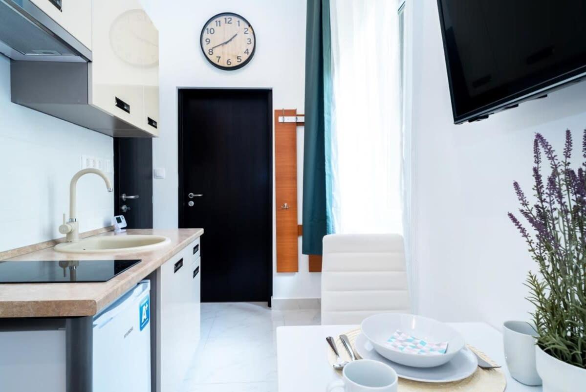 Modern Intimate Studio In The Center Budapeste Exterior foto