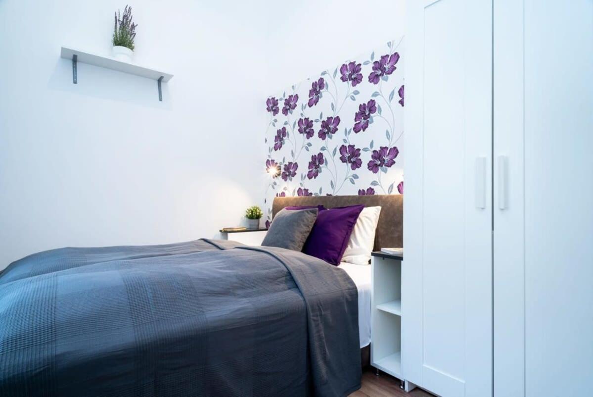 Modern Intimate Studio In The Center Budapeste Exterior foto